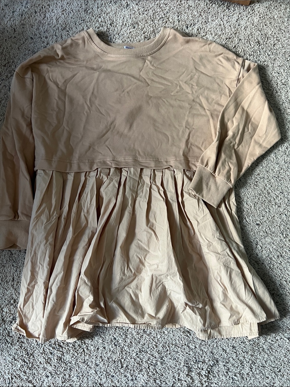 Pleated Hem Long Sleeve Top
